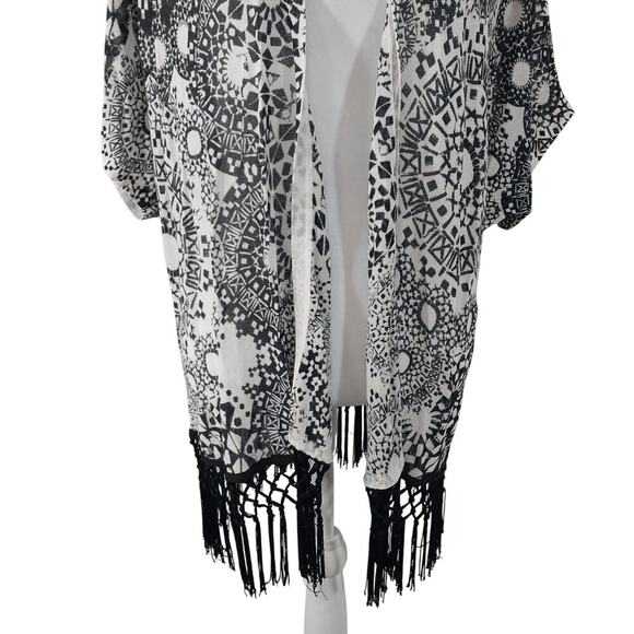 CHICO'S! ULTRA LIGHTWEIGHT, SHEER RAYON SHORT SLEEVE CARDIGAN SWEATER TOP! SZ L - Picture 4 of 9